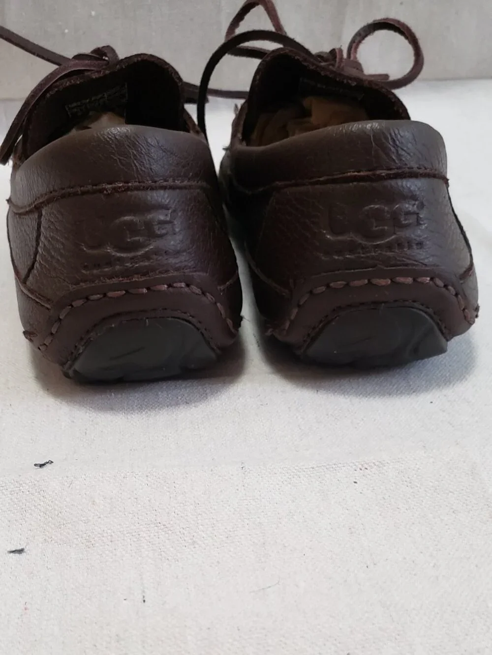 UGG Australia Men's Size 8 Dark Brown Loafers Flat Leather Slip On Laces Shoes